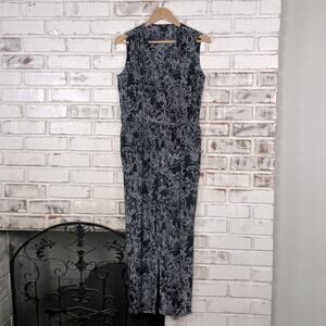 Ann Taylor Petite Black and White Floral V-neck Sleeveless Jumpsuit S